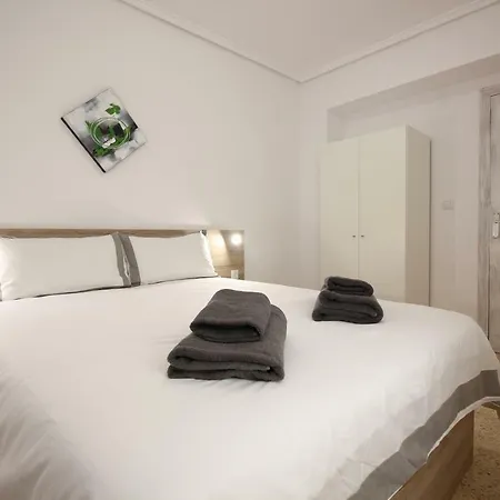 Un Impresionante Apartamento Cerca De La Playa/an Impressive Near The Beach. Apartment *