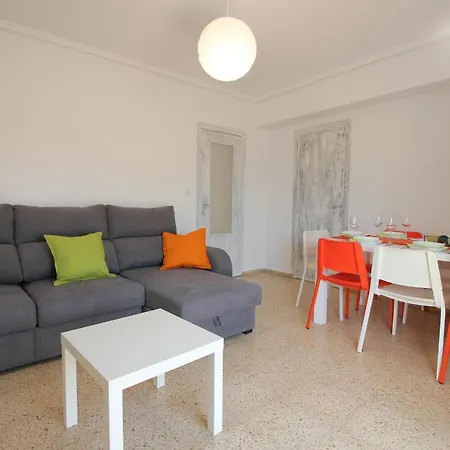 Un Impresionante Apartamento Cerca De La Playa/an Impressive Near The Beach. Apartment